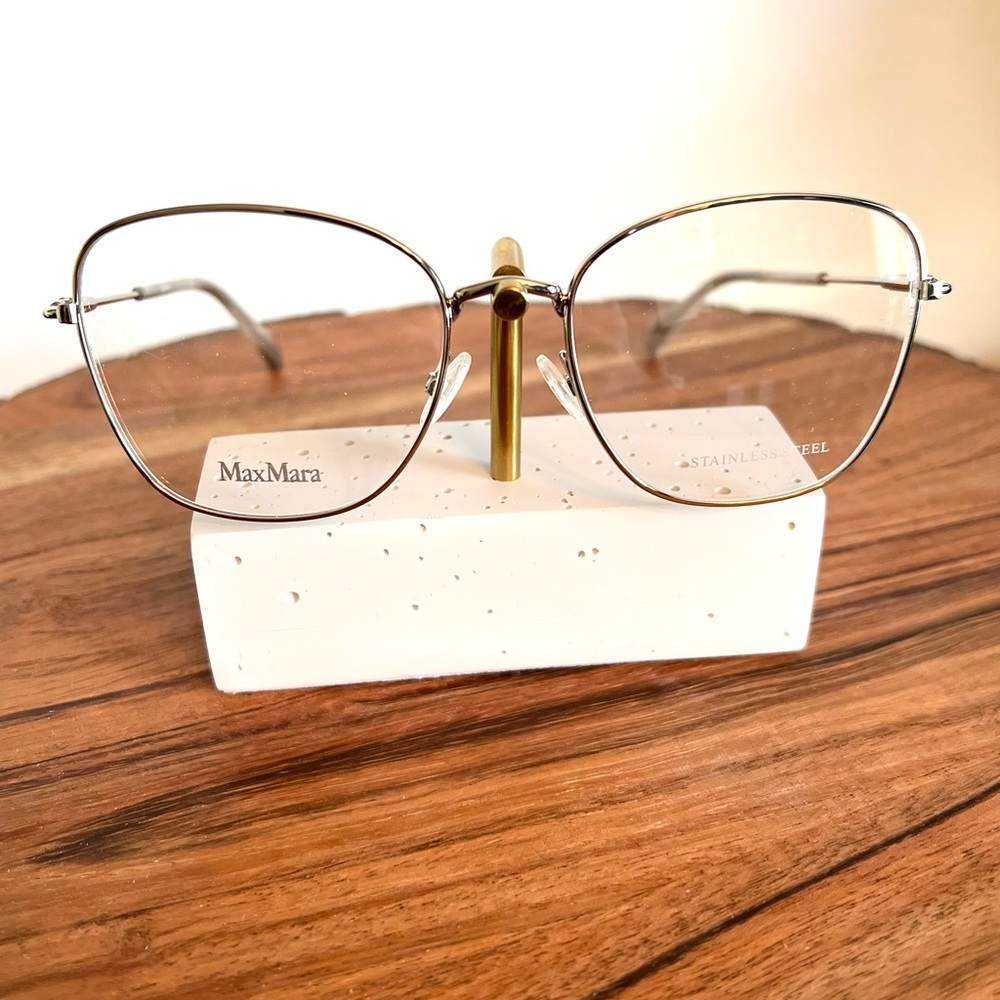 MaxMara MM1396 3YG Yellow Gold elegant frame. 52-17-140 NEW!